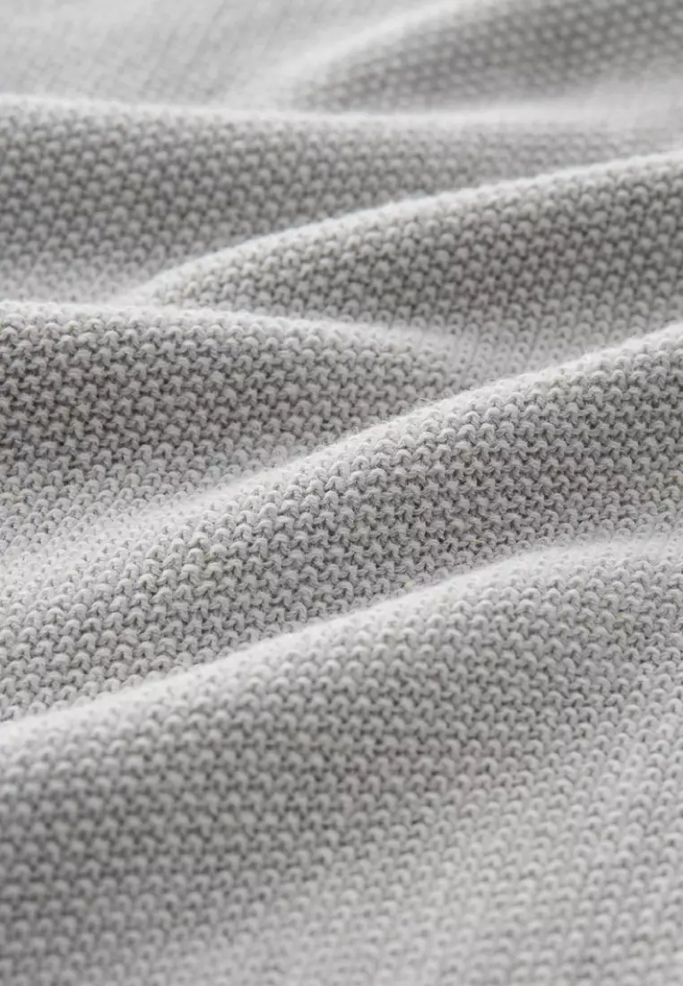 淺灰棉麻混紡紋理圓領針織衫