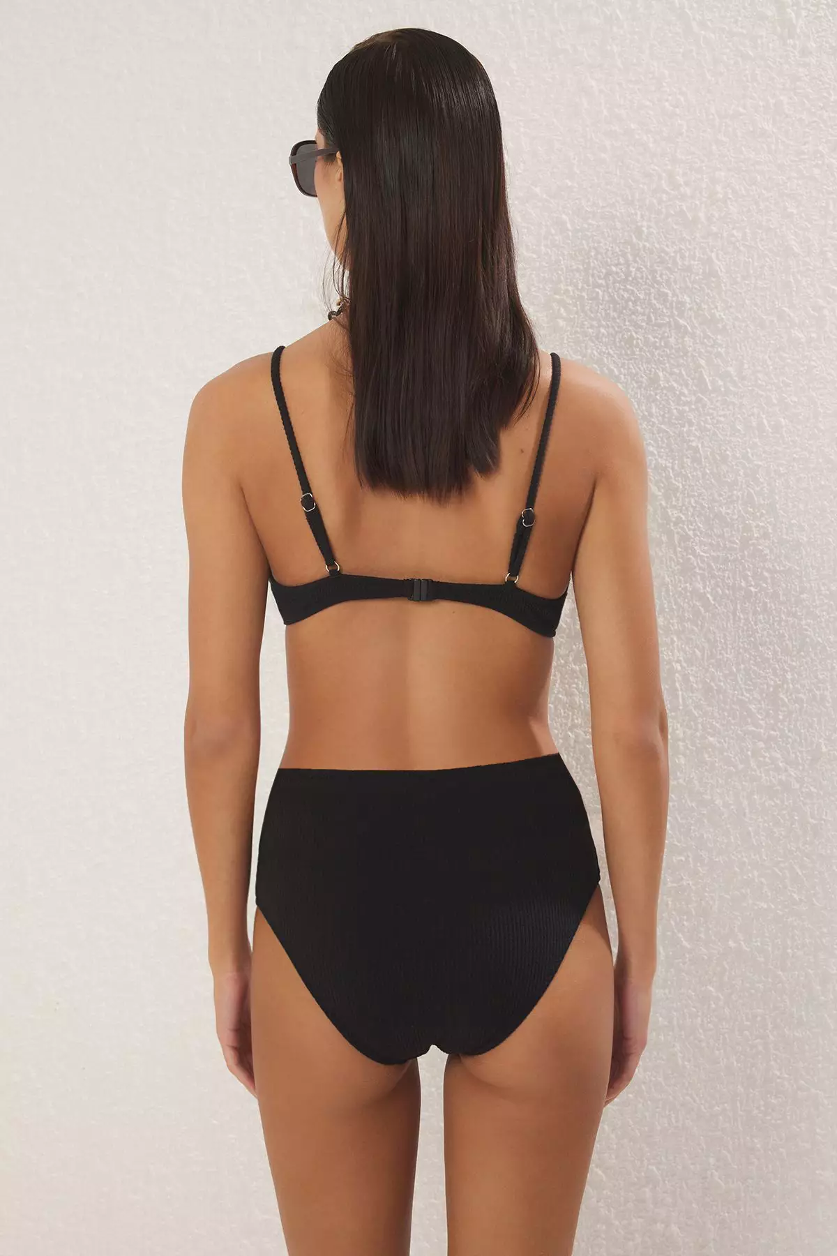 Black V Cut High Waist Regular Bikini Bottom TBESS25BA00036