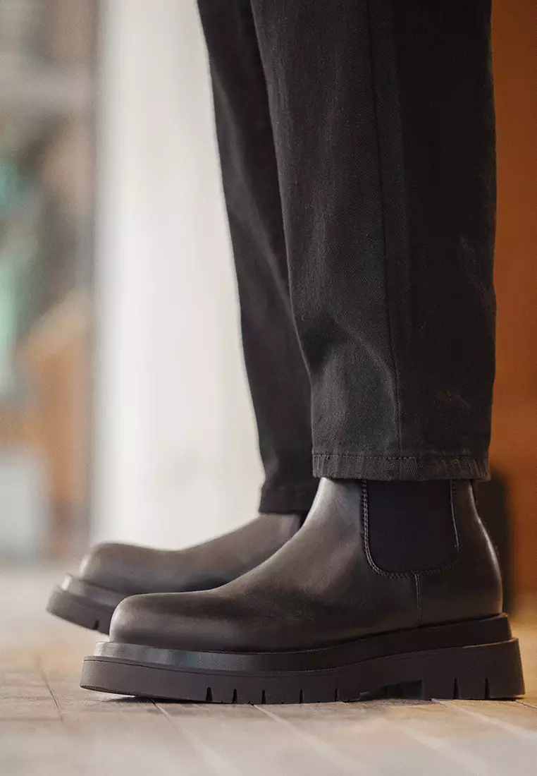 Vintage Leather Chelsea Boots CQ2103005