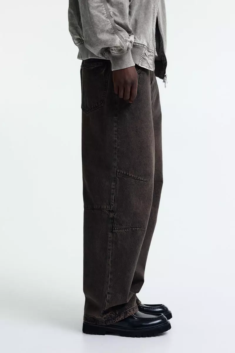 Baggy darted jeans