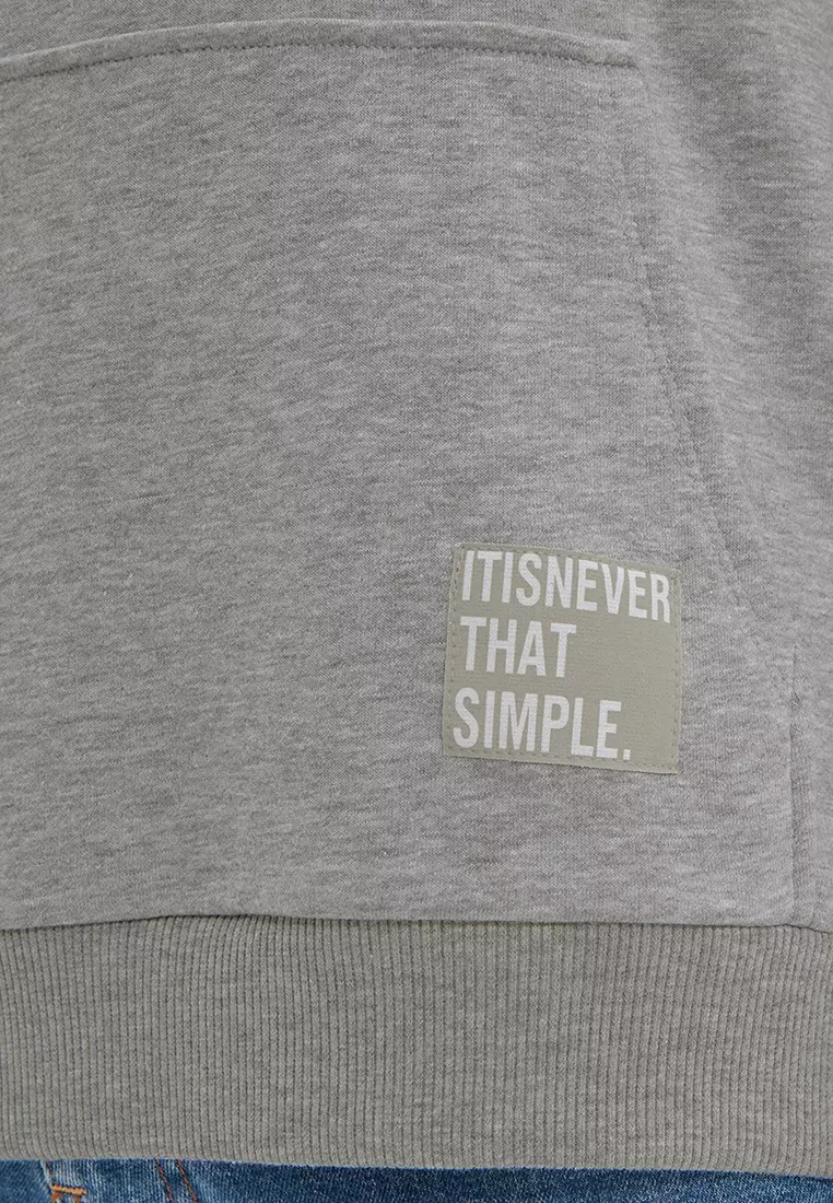 Basic Oversize Hooded Sweatshirt with Patched Label