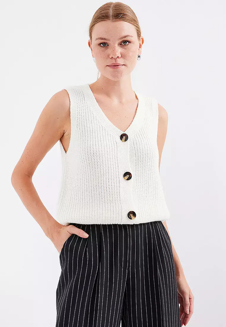 Buttoned Short Knitwear Vest Ecru