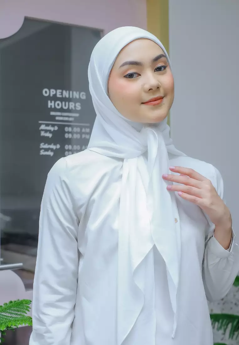 Karisa Segitiga Instan White