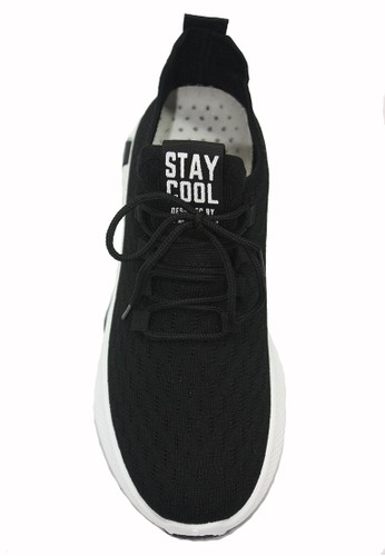 Jual Dr Kevin Dr Kevin Sepatu Sport Pria Men Sneakers 889 022 Black Original Zalora Indonesia