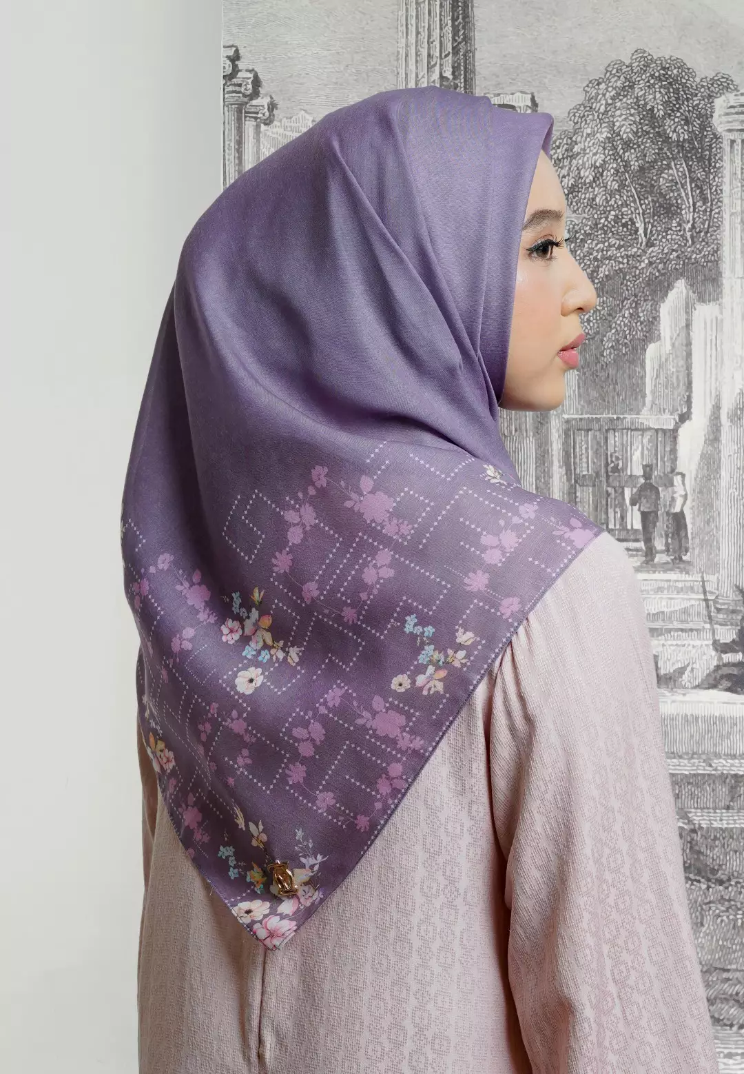 VIOLA Scarf Mauve - Kerudung Hijab Segiempat Motif With BOX - Bahan Nesla - Ukuran 115x115