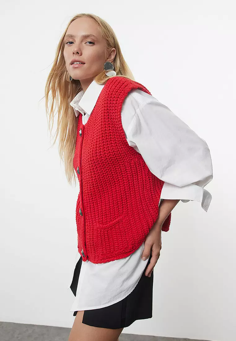 Red Soft Textured Fitted Vest Twoaw25Ye00027