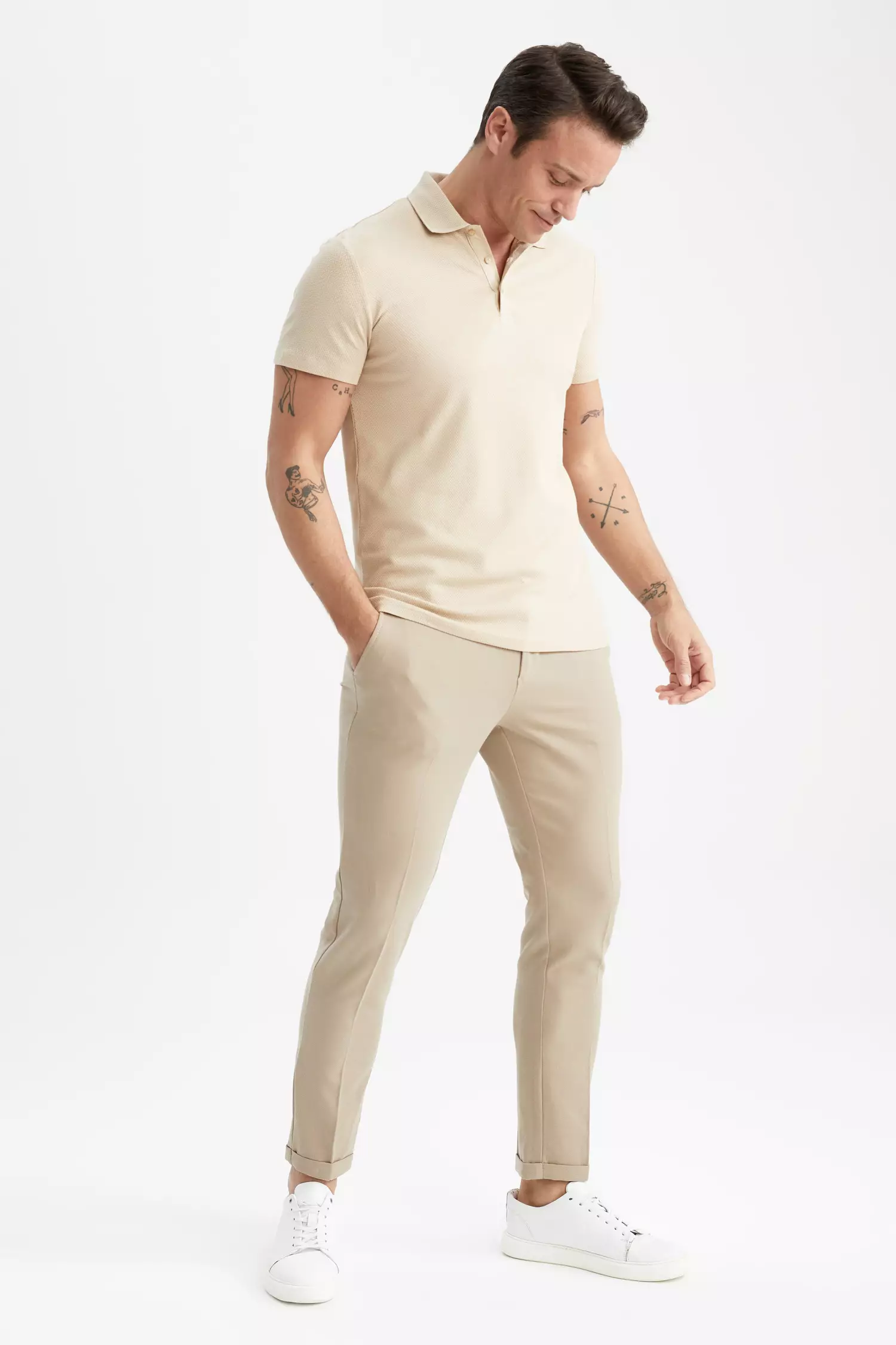 Buy DeFacto Slim Fit Short Sleeve Polo T-Shirt 2024 Online