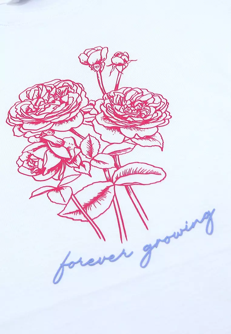 Ladies White Graphic T-shirt "forever growing"