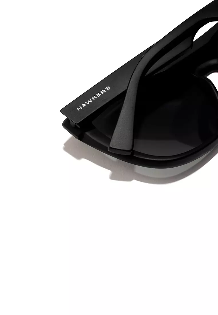 HAWKERS Black Chrome RUNWAY Sunglasses for Men and Women, Unisex. UV400 Protection. Official Product designed in Spain
