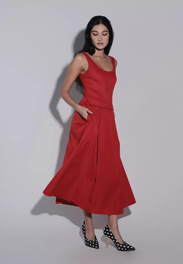 Holiday 2025 Ishka Sleeveless Dress