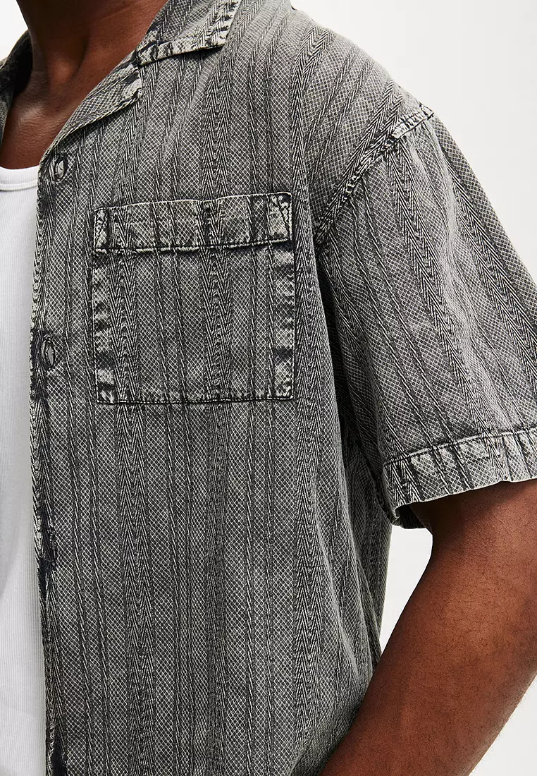 Washed Box Fit Short Sleeve Shirt