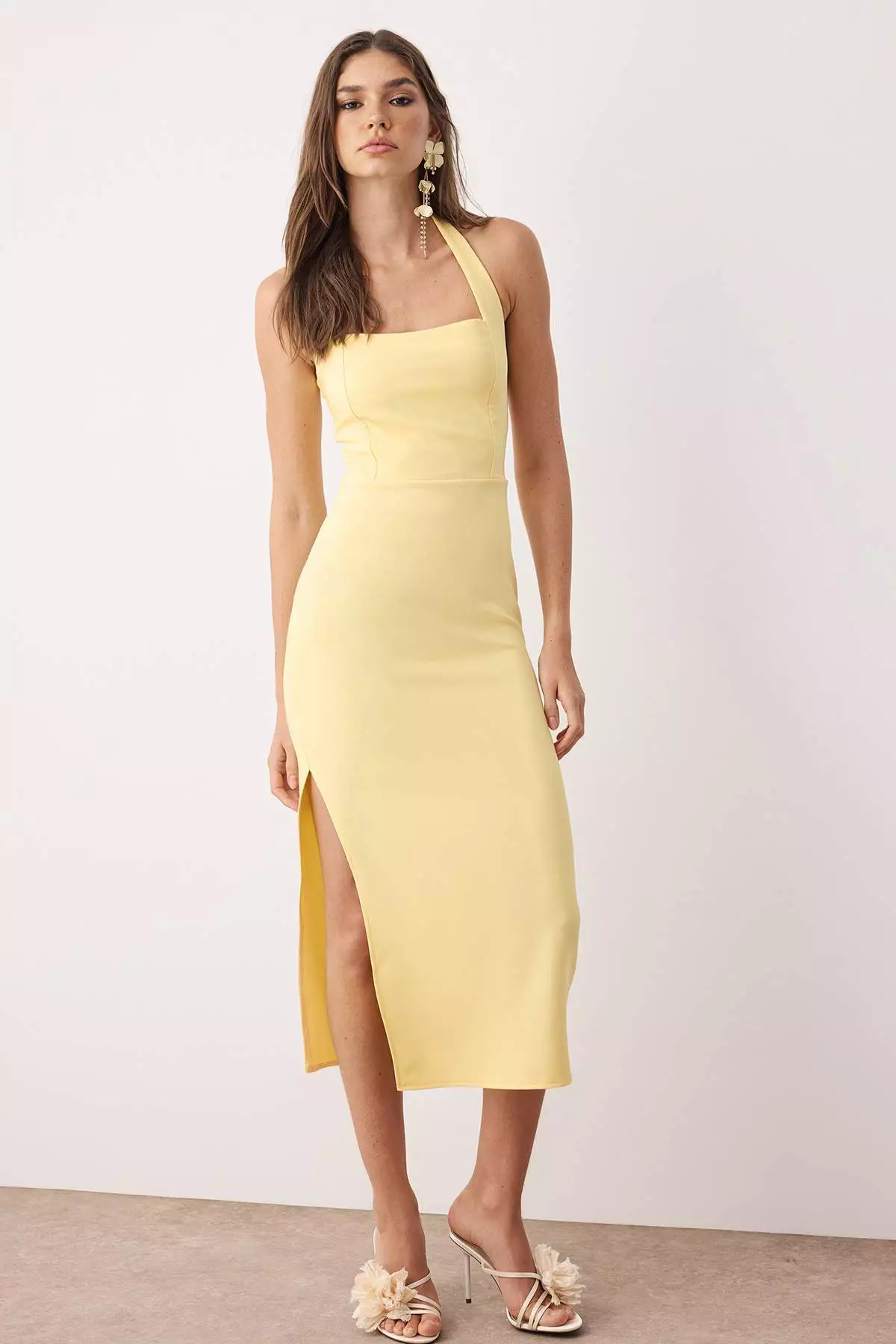 Light Yellow Body-Styling Slit Detailed Midi Woven Dress
