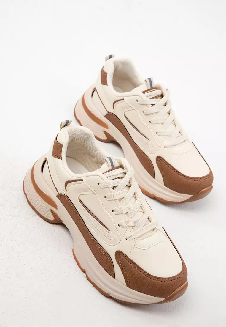 Taba C Sneakers