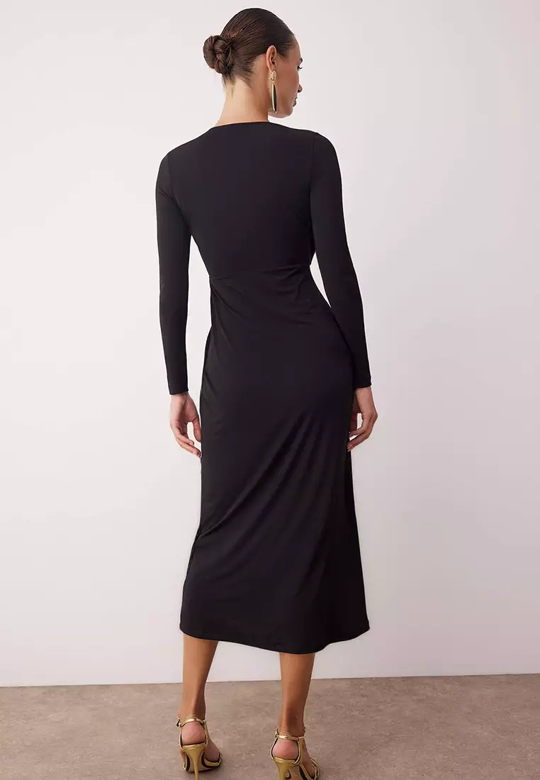Black Stone Accessory Detailed Knitted Deep V-Neck Dress Tpraw26El00018