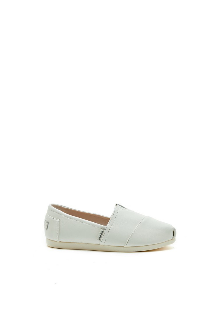 Flat Casual Shoes