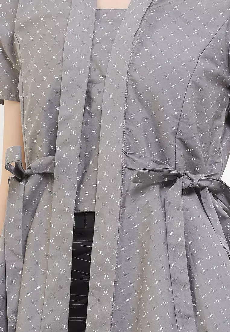 Blouse Atasan Wanita Kebaya Kutubaru Kiara Truntum Grey Lengan Pendek