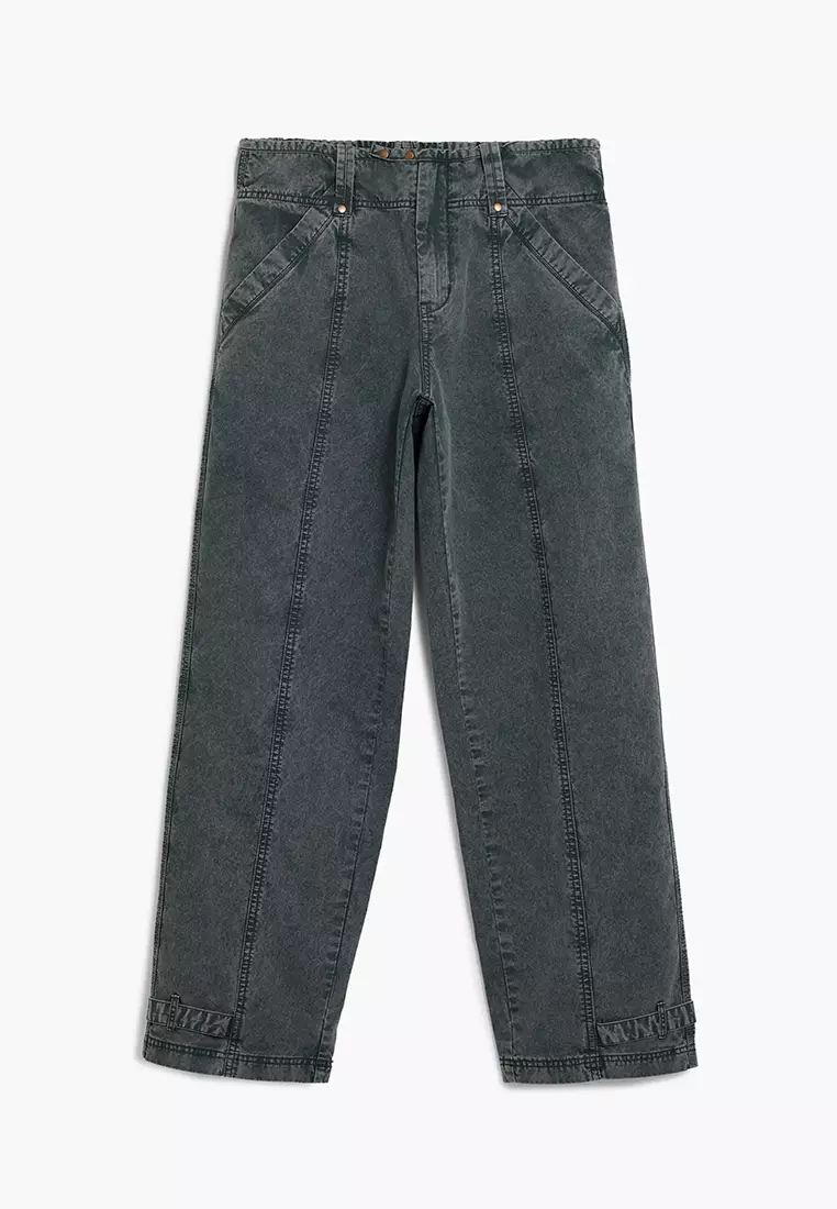 Straight denim pants with seams