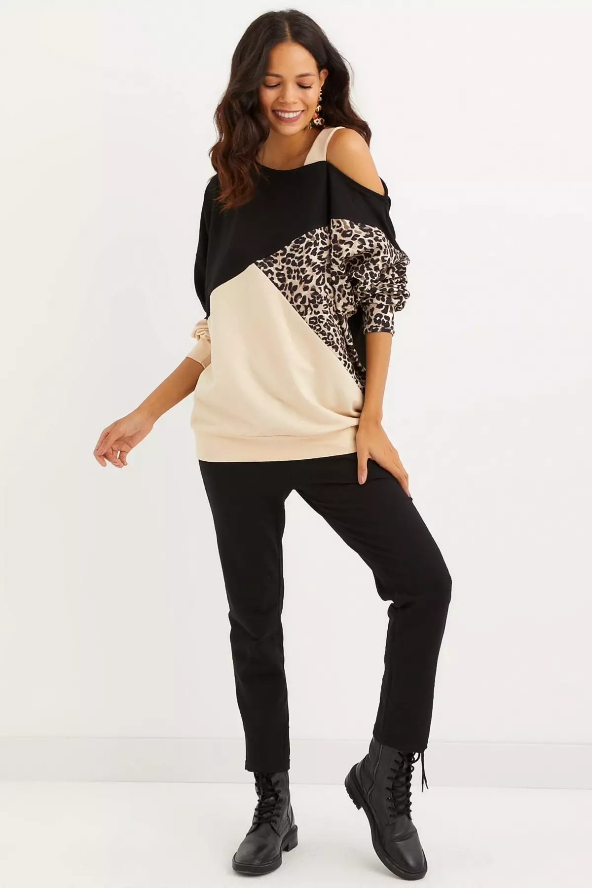 Leopard panel drop shoulder sweatshirt discount