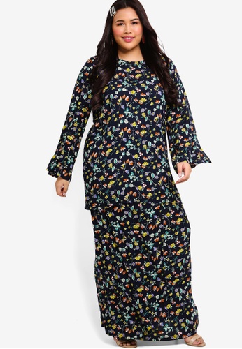 Wide Sleeves Kurung from Lubna in Navy