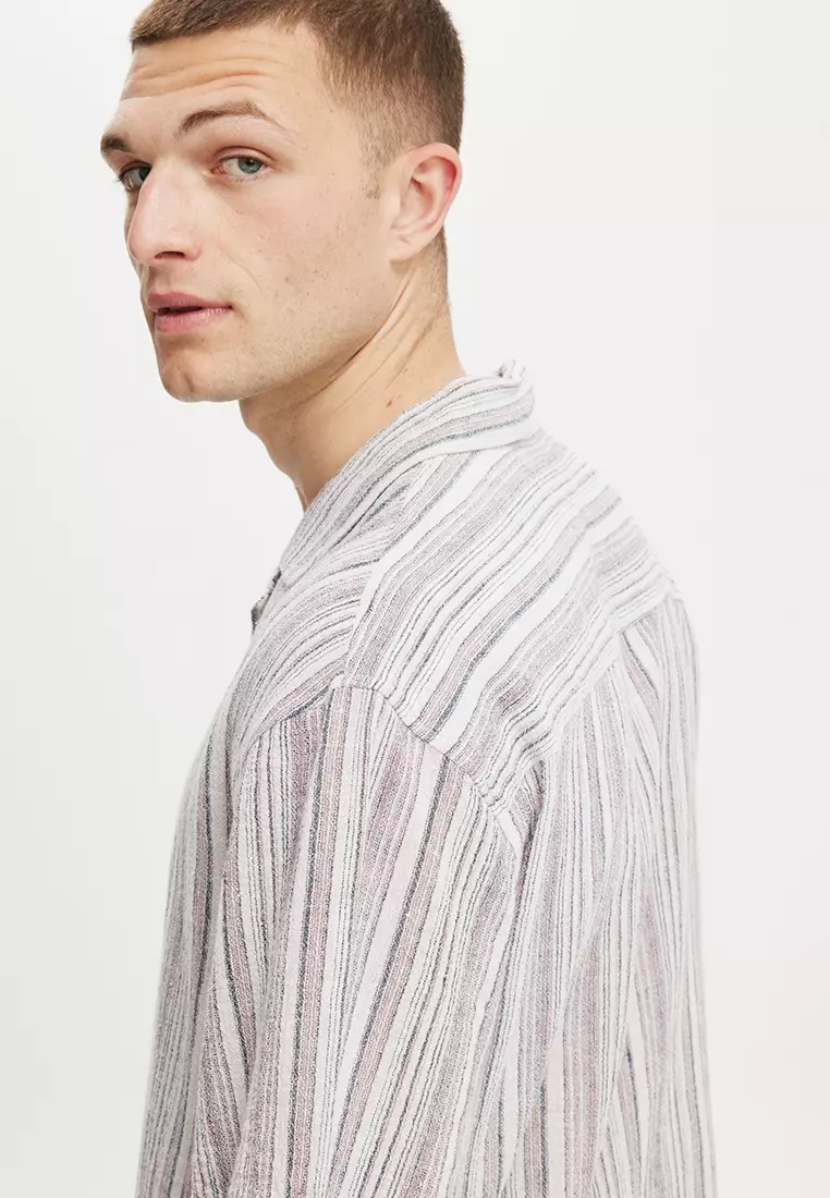 Box Fit Short Sleeves Shirt