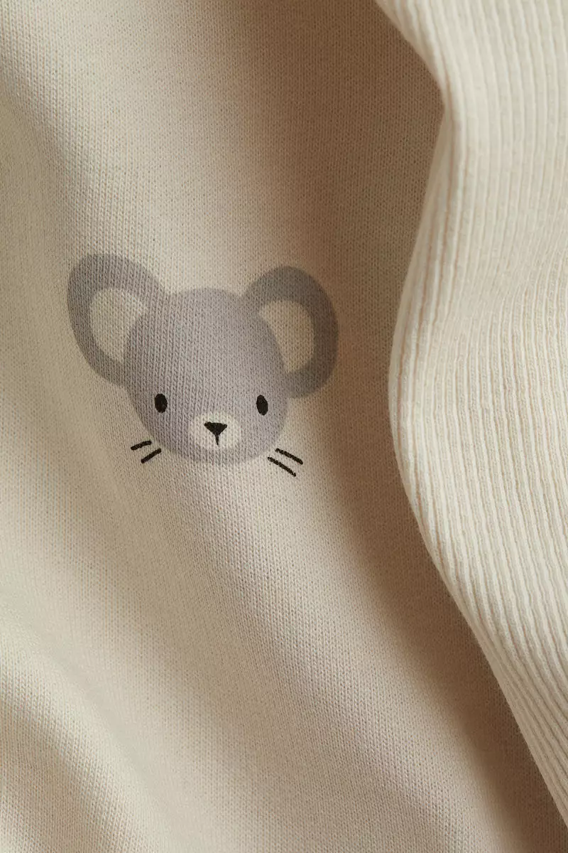 2-piece sweatshirt and leggings set