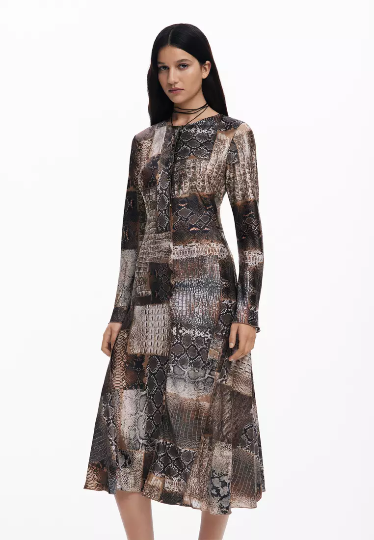hennes maxi dresses Henne Metallic Knit Dress – SEROYA FLOWERING GIRL CORYN WHITE Size:22W-24W Country
