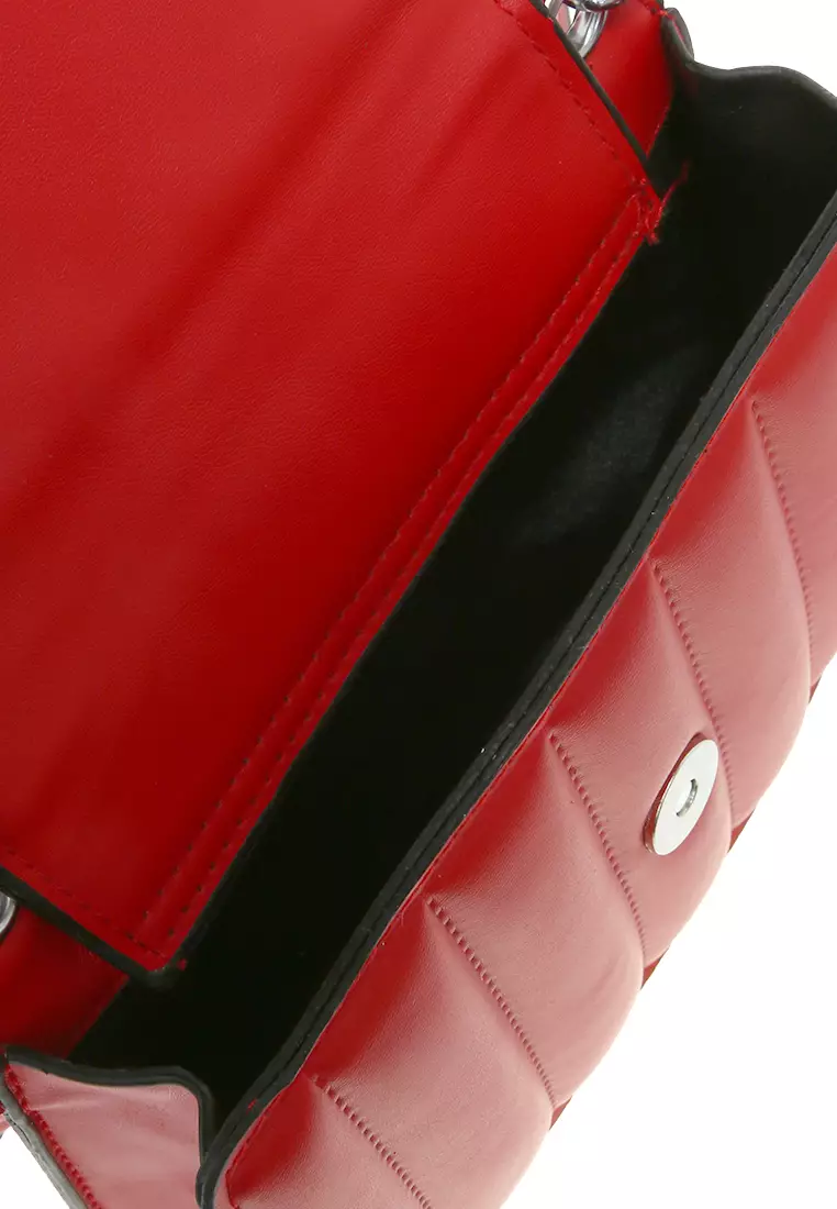 Slingbags Elegant Detail Kancing Snap Design Stylish - Merah