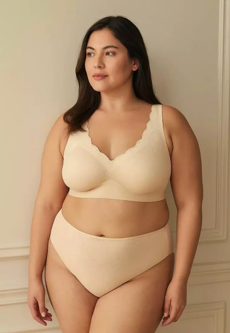 Premium Remi Lace Plus Size Seamless Wireless Paded Push Up Bralette in Pink