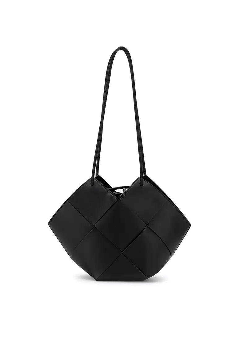 QUILTED SHOULDER BAG