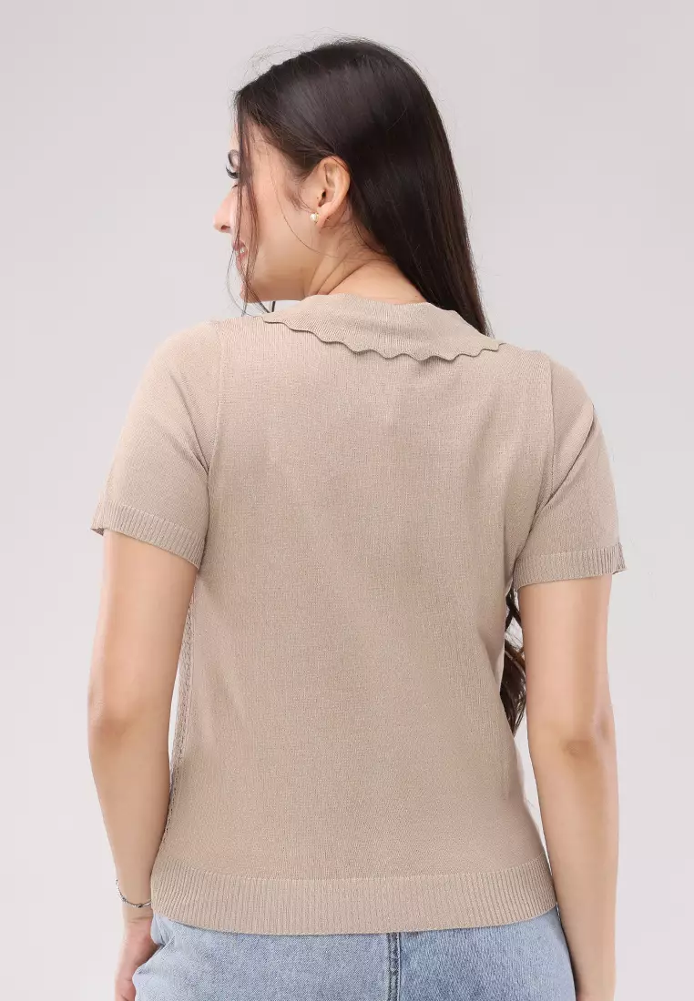 Knitted Short Sleeves Blouse