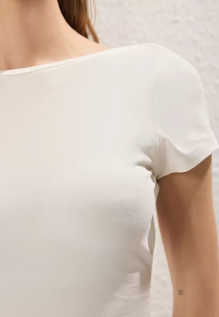 Ecru Chest Padded Backless Padded Fitted/Body-Smoothing Knitted Blouse TWOSS25BZ00468