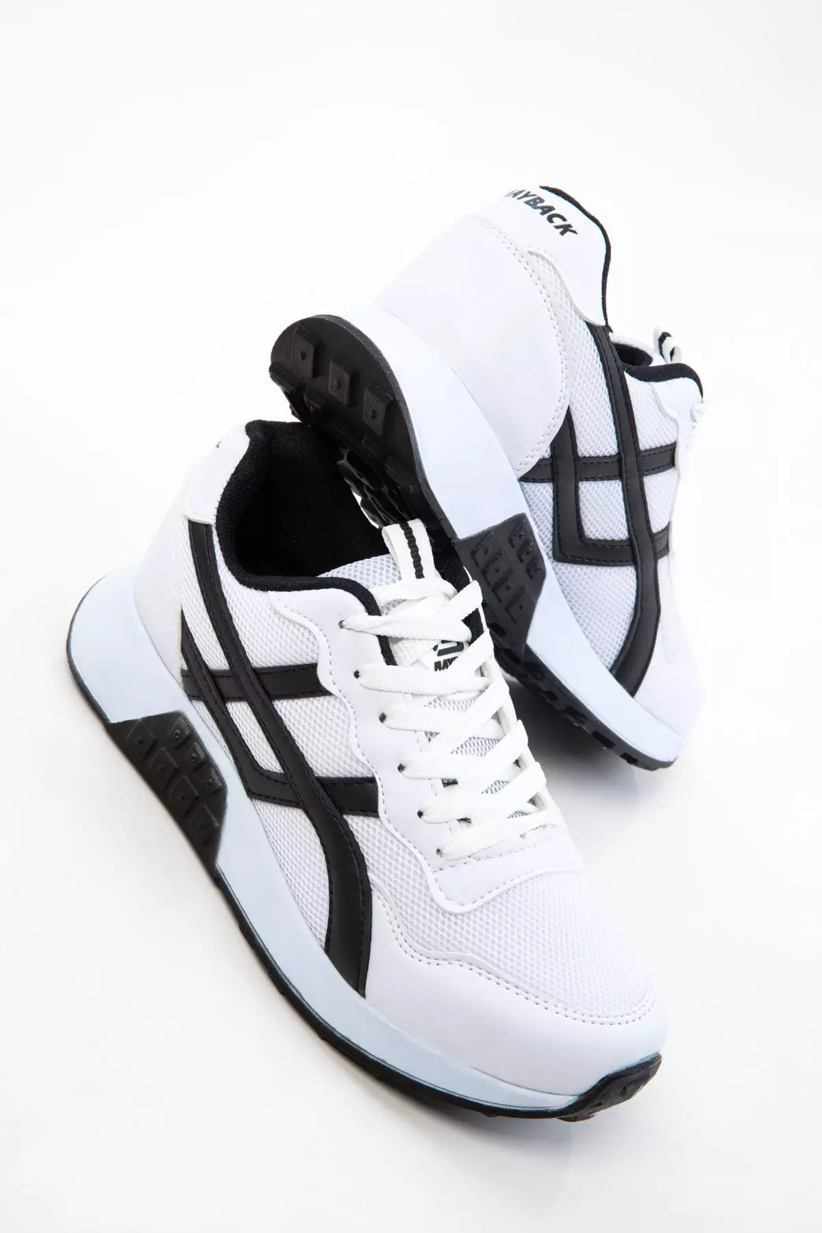 White-Black Women's Sneaker 20654