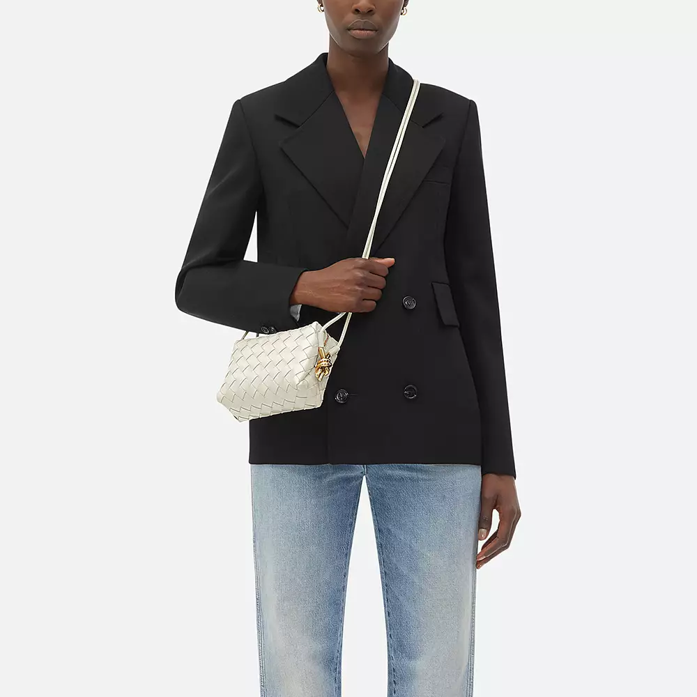 [4.4PRIL KEJUTAN HARGA] Mini Loop Metal Knots Crossbody Bag Bone Ghw