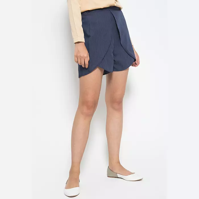Luna Shorts In Navy