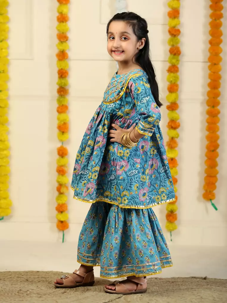 Jaldhara 花卉印花女孩 Anarkali Kurta Sharara 套裝