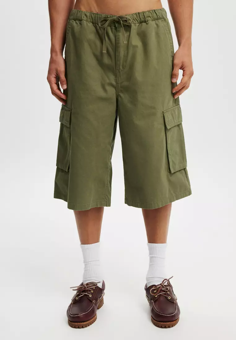 Buy Cotton On Super Baggy Cargo Shorts 2025 Online ZALORA