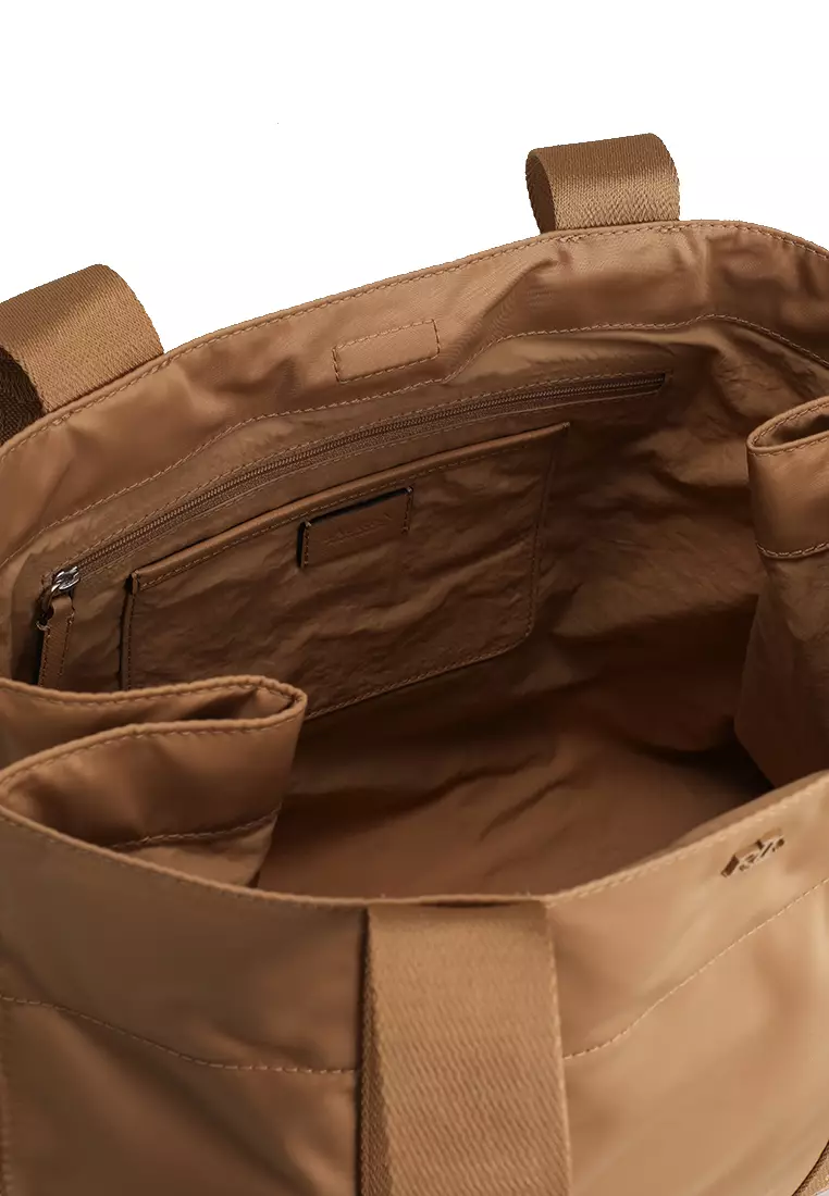 Stevie Nylon Extra-Large Tote Bag (cq)