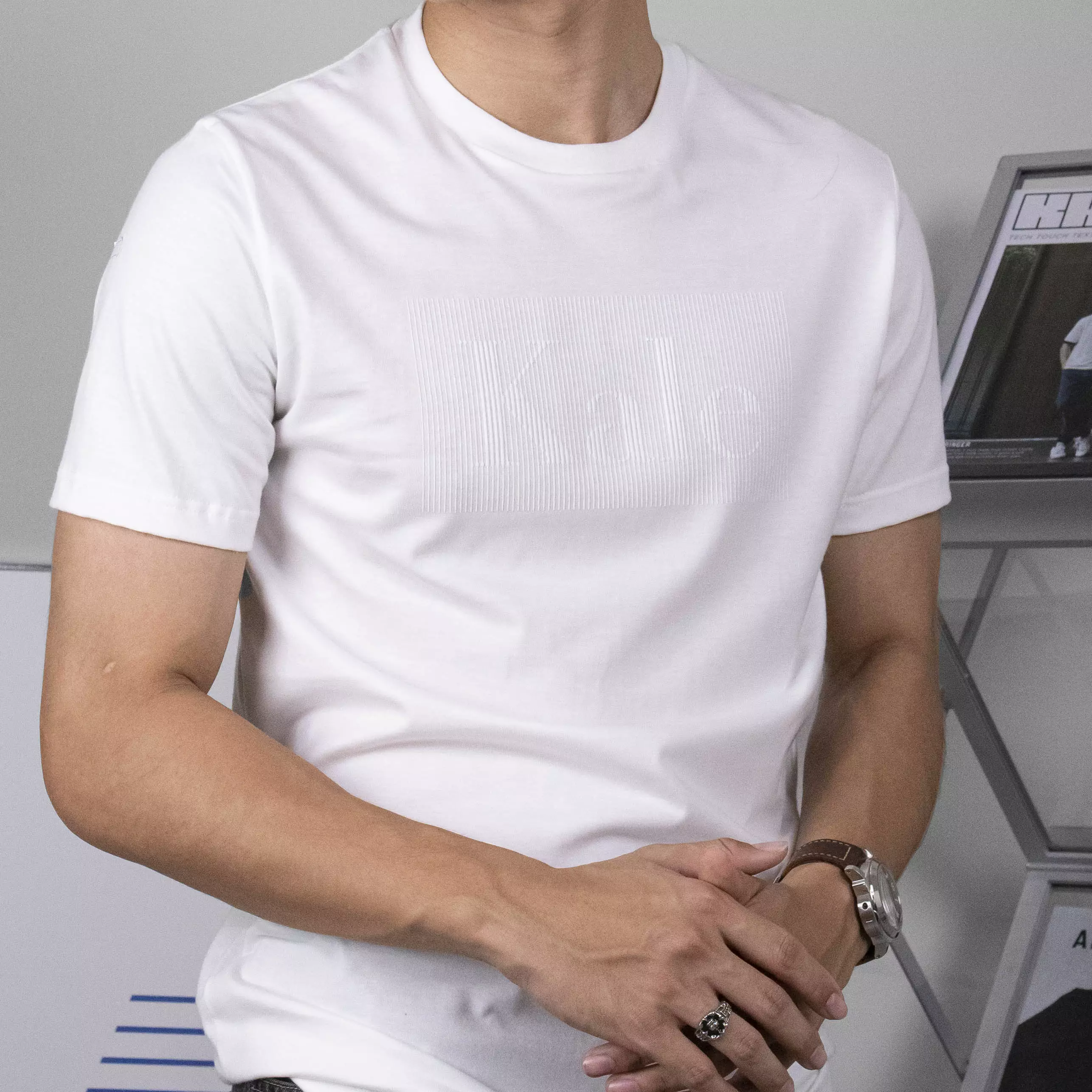 Kale VASCO WHITE / Kaos Asian Fit / T-Shirt Pria / Atasan Kaos Pria / Cotton Combed 24S