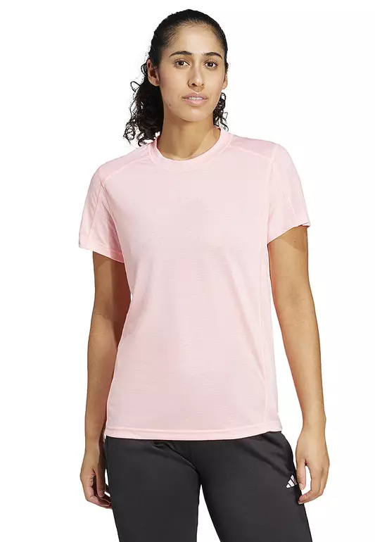 Train Essentials Big Performance Logo Training T-Shirt