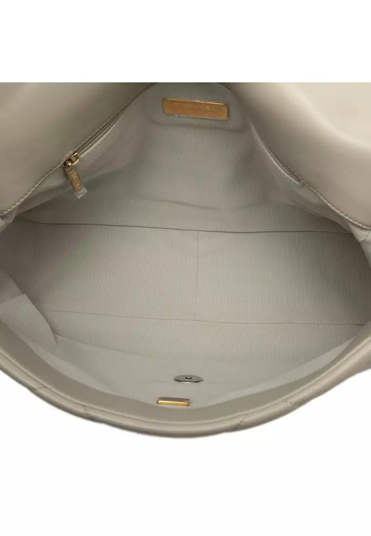 Pre-Loved Chanel Maxi Lambskin 19 Flap