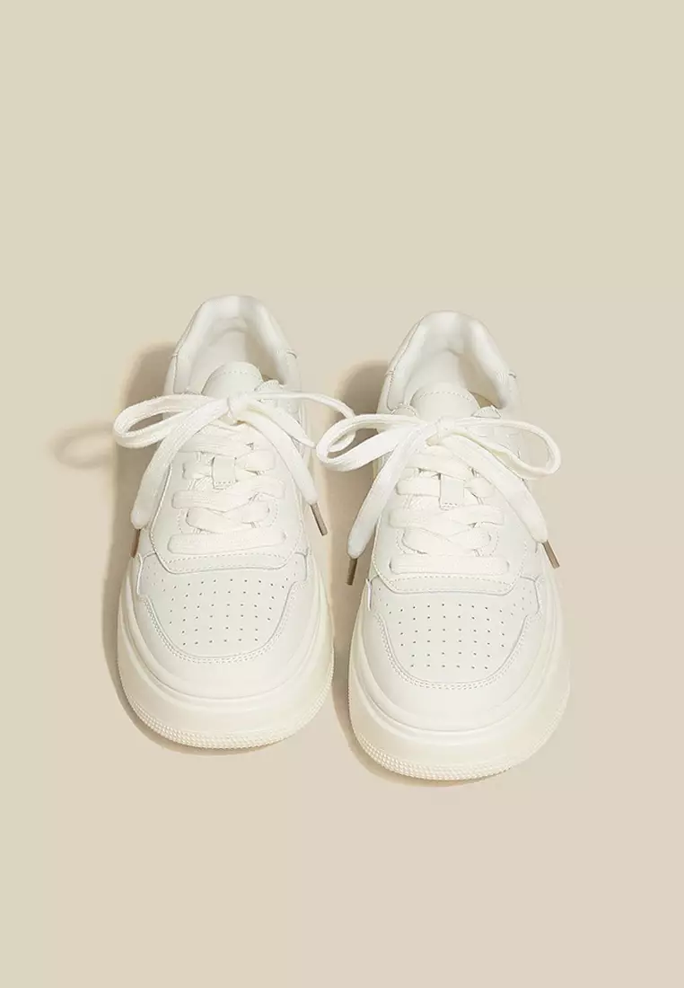 White nike clearance platform sneakers