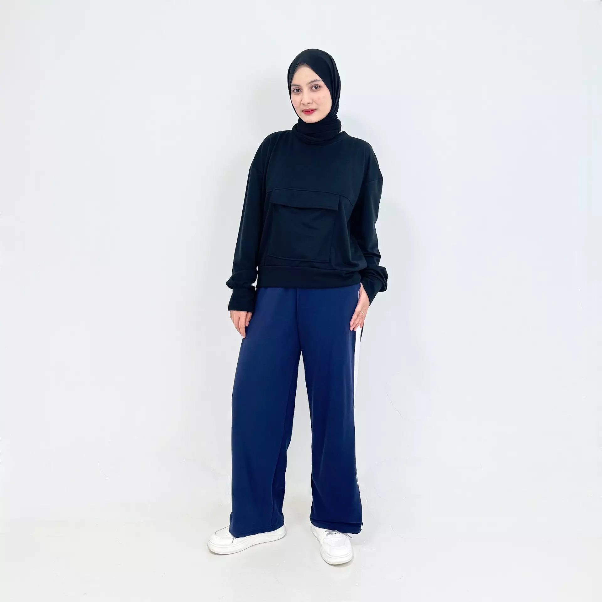 Set Sporty Training Tafita [HITAM-NAVY] Setelan Baju Olahraga Wanita Lari