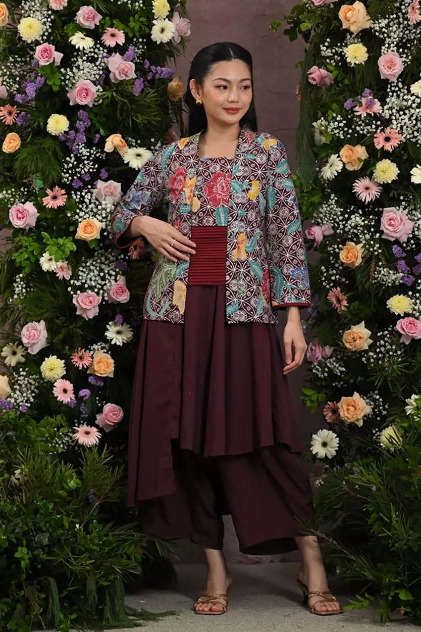 Jual Nona Rara Batik NONA RARA - Kebaya Encim T4086, Baju Kerja Blouse ...