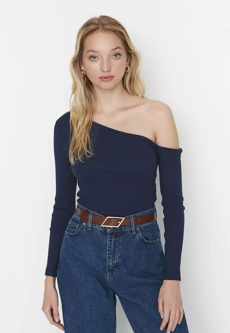 Fitted Asymmetrical Rib Top