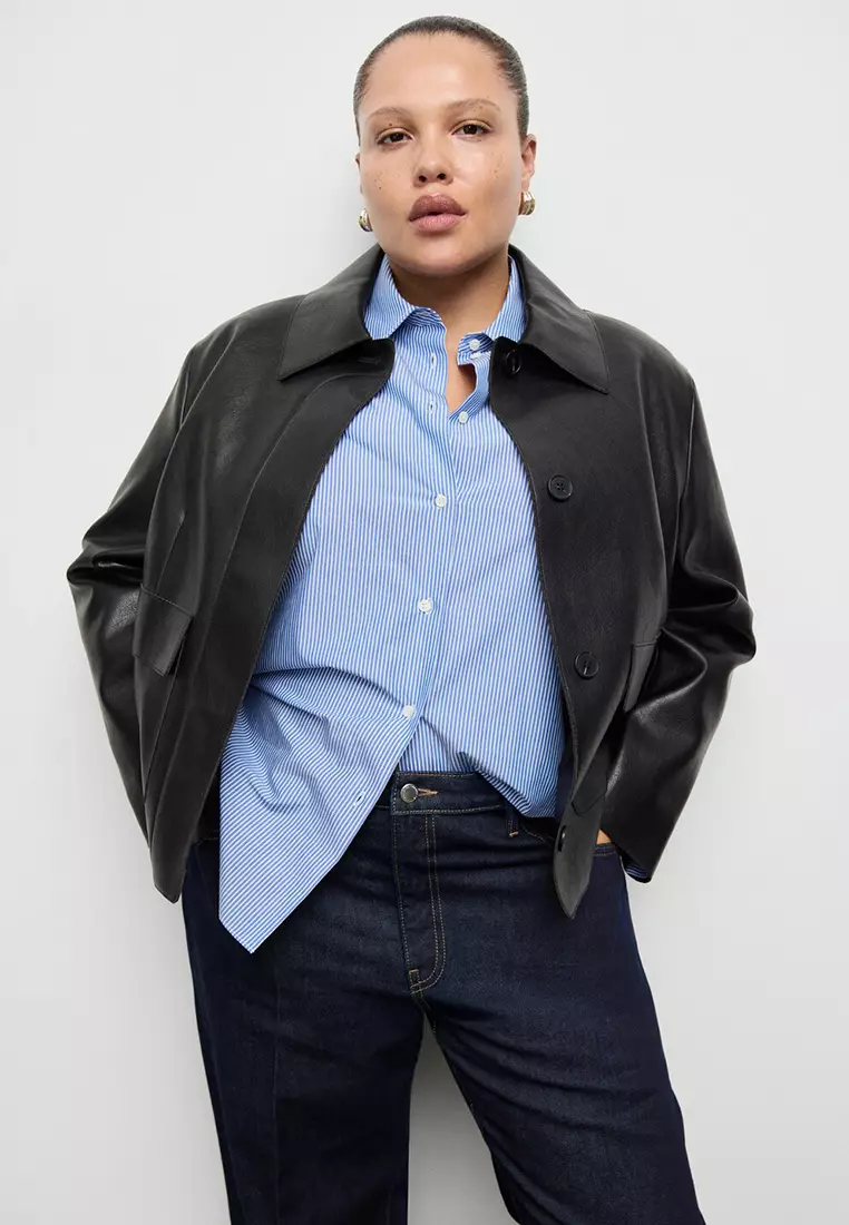 Straight-Leg Jeans With Seam Stitching