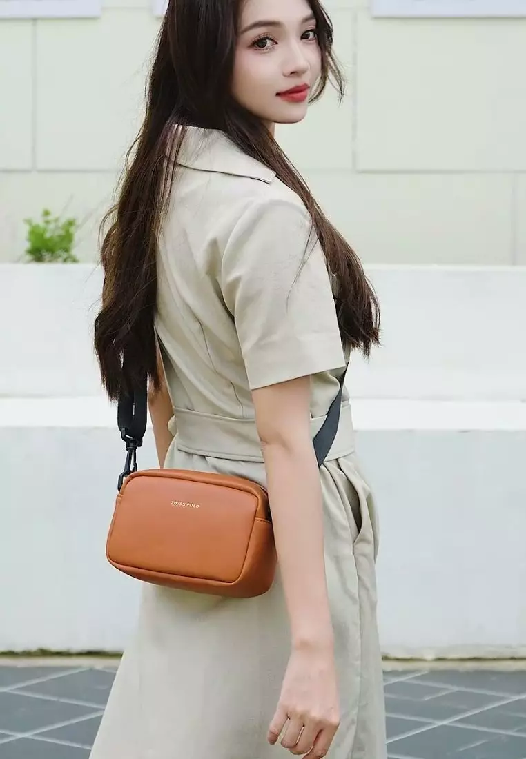 Women's Sling Bag / Crossbody Bag (Tas Selampang Wanita) - Cokelat