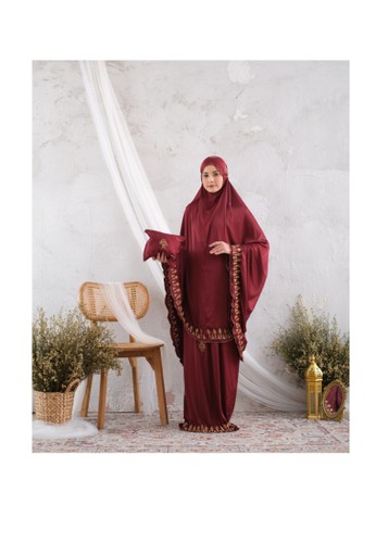 Mytira red PRAYER SET-  EMBROIDERY SERIES 'SIKEK; GOLD IN MAROON C856EAA090E66CGS_1
