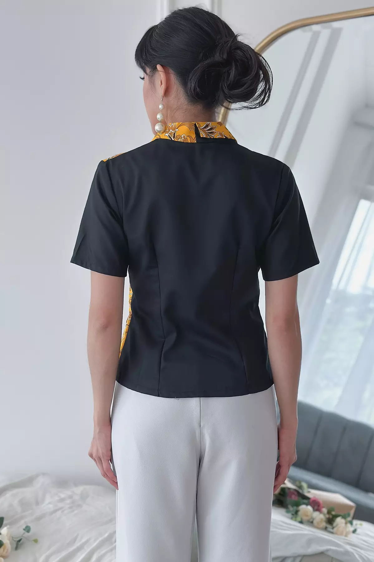 Andara Muda Kuning Blouse