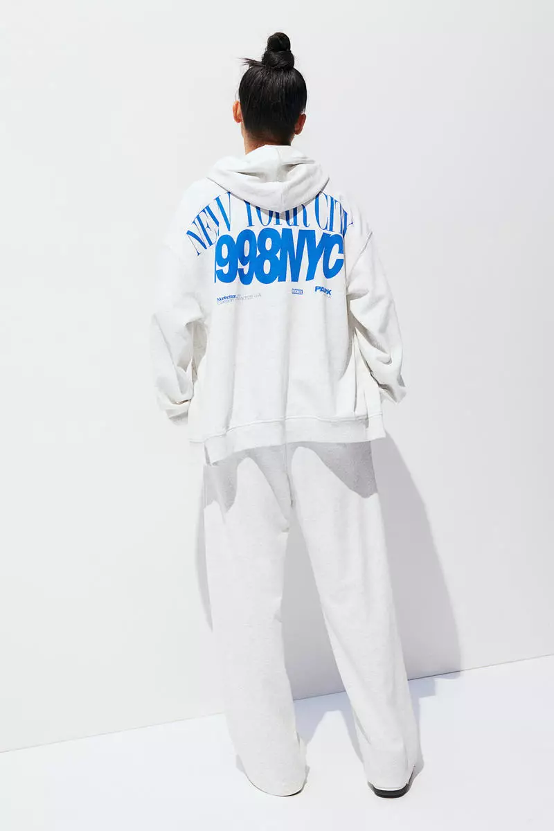 Wide motif-detail joggers