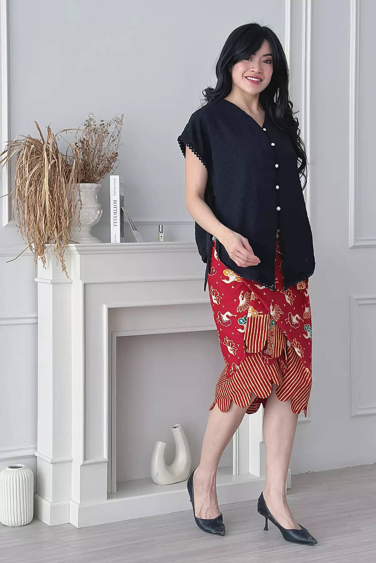 Viveka Hitam Kebaya Vest